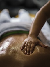 Cómo dar un masaje sensual